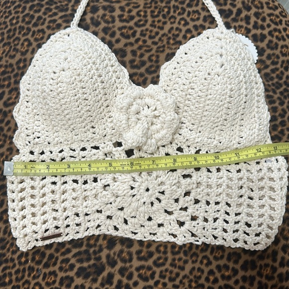 Elegant Cream Crochet Halter Top - Picture 6 of 9
